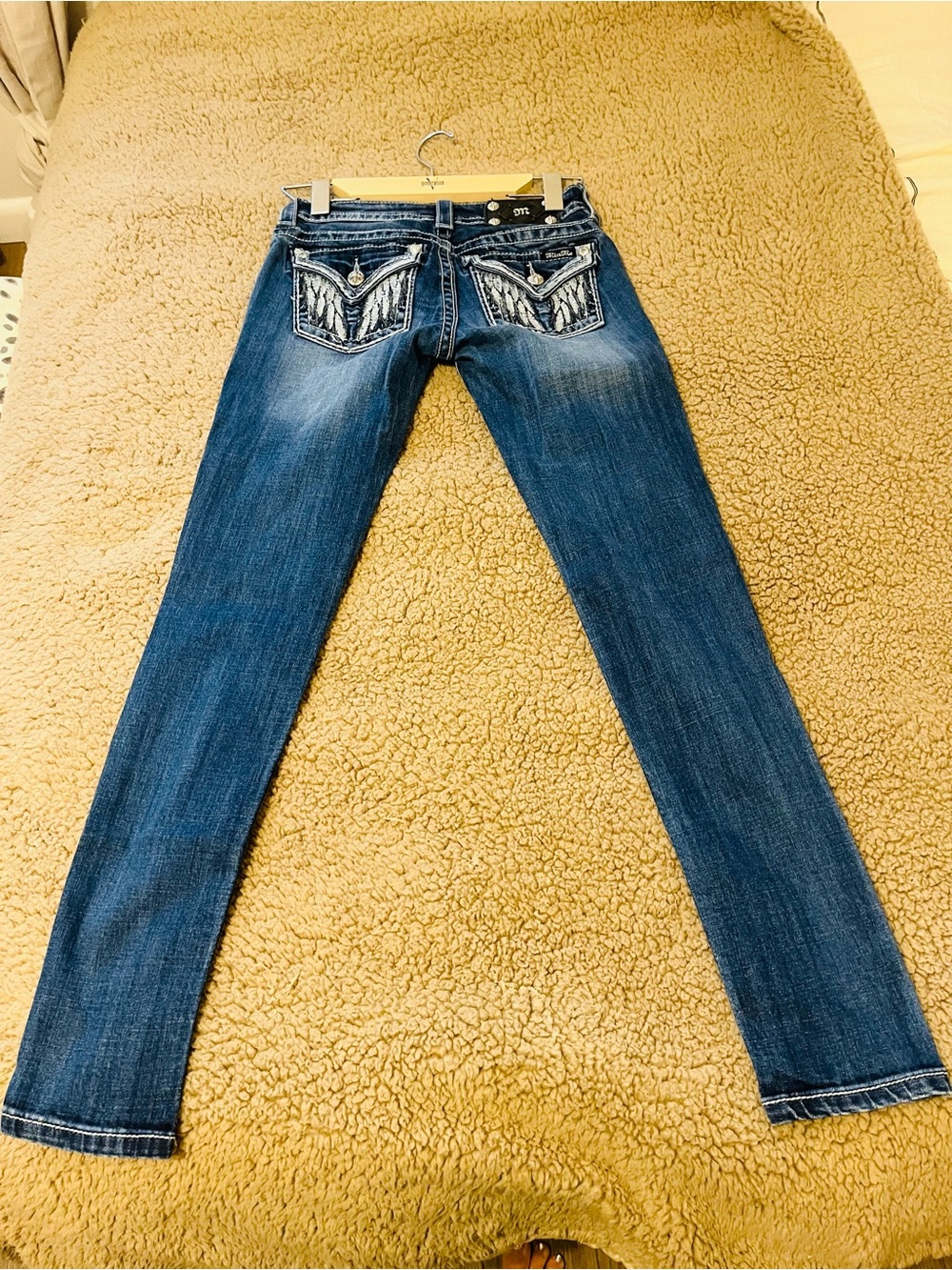 Miss Me “25” Signature Skinny Jeans in Medium Blue Wash